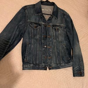 NWT- GAP Icon Denim Jacket - Medium- BLUE